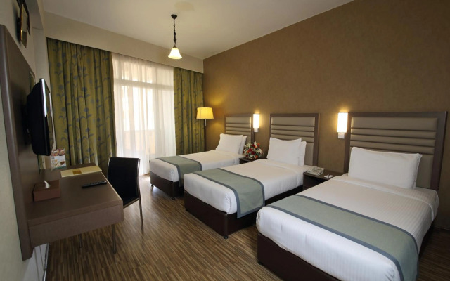 Royal Falcon Hotel