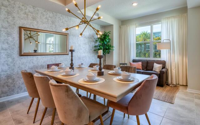 Spacious and pleasant home near Disney