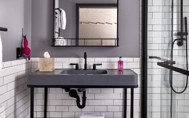 Moxy Chattanooga Downtown