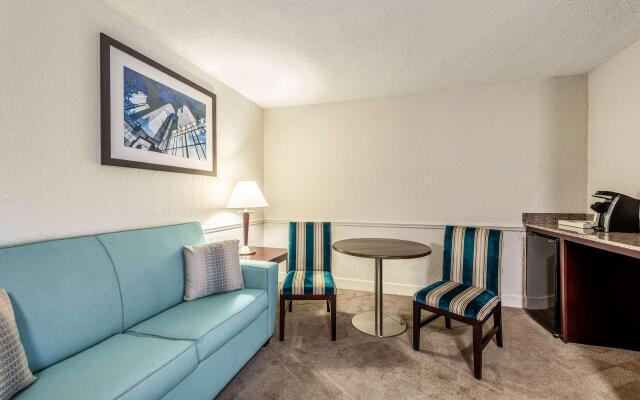 The Blu Hotel Blue Ash Cincinnati, Ascend Hotel Collection