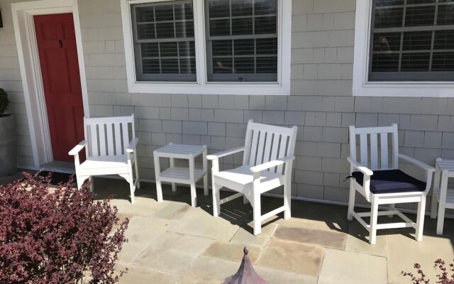 Southampton Village Motel