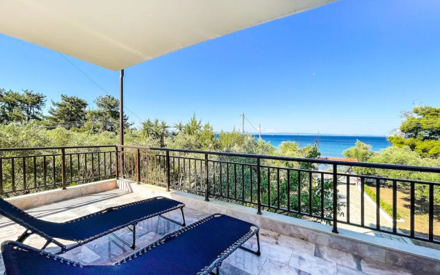 Luxury Apartment in Akti Elias Sithonia
