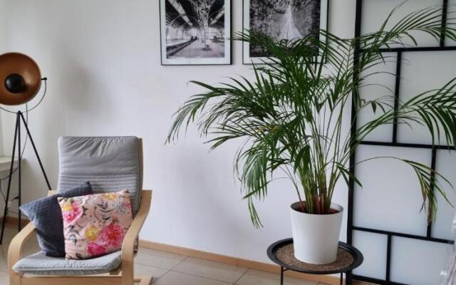Superb Appartement With 3 Bed Rooms In Antwerpen