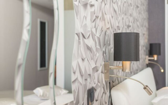 Sea View Luxury Rooms Seven of Nine