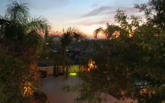 Sunset View Home