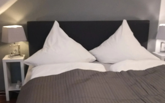 Fewo Holbeinstr 8 - 2 Schlafzimmer P