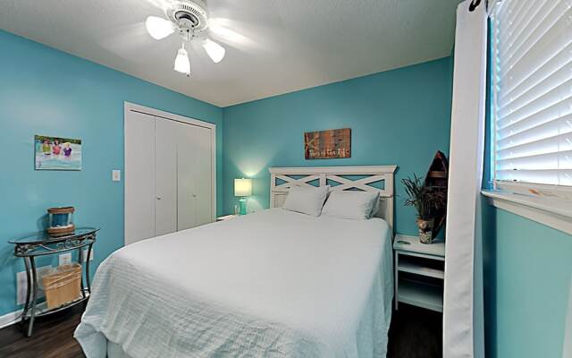 Seaside Beach & Racquet Club #2102