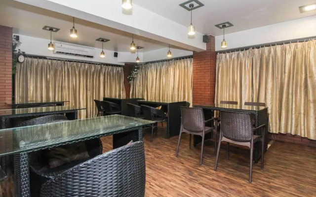 Deccan 8 by OYO Rooms