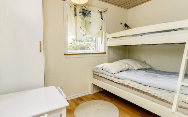 5 Star Holiday Home in Hals