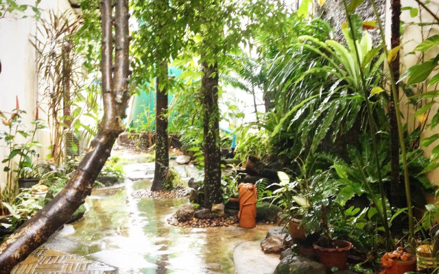 Khaolak Inn