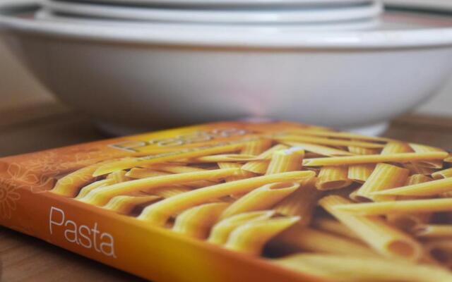 Dale Street Apartments Suite