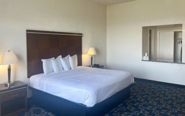 Motel 6 Oceanside, CA Marina / Camp Pendleton