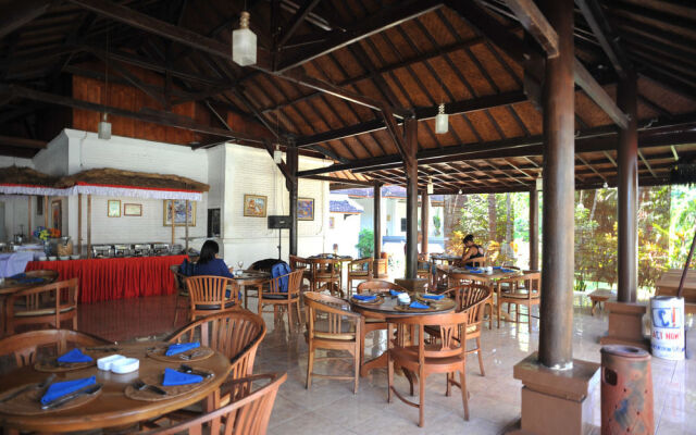 Airy Pantai Senggigi Krandangan Lombok