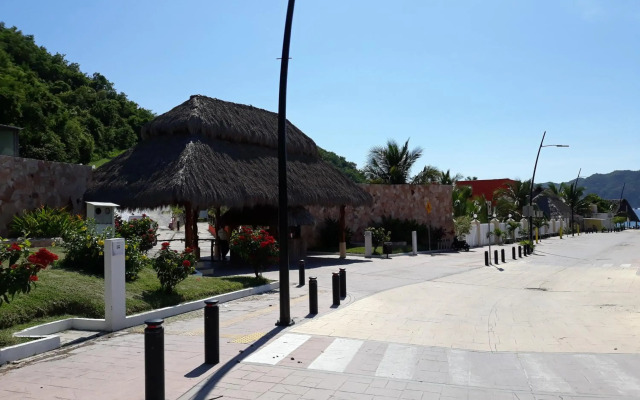 La Quinta Gran Bahia Cuastecomates