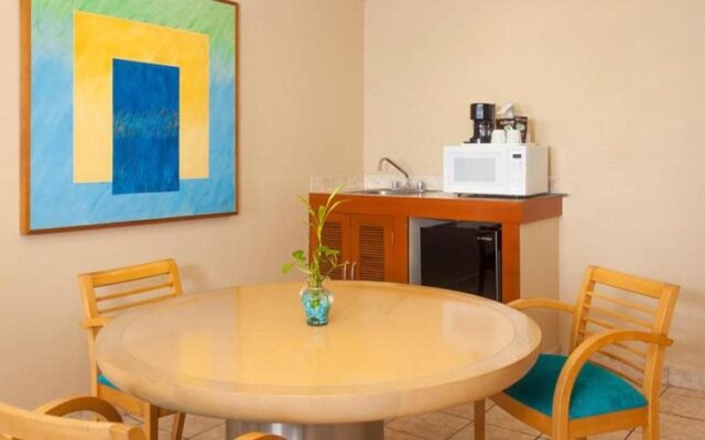 Hotel & Suites Real del Lago