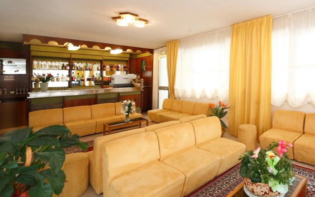 Hotel Devon