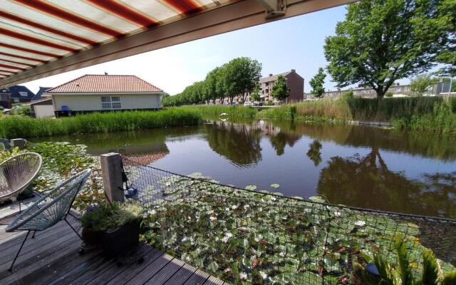 Dutch African Breeze