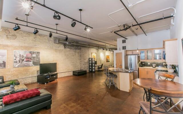 Downtown Loft by 6th St. Prime Sxsw!