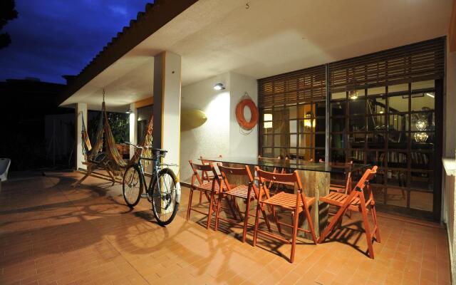 Carcavelos Surf House