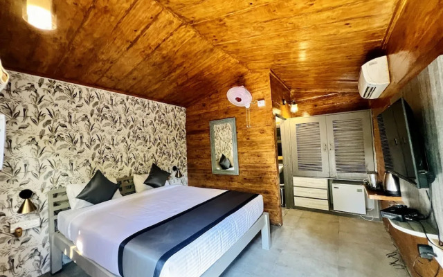 Just B Boutique Hotel