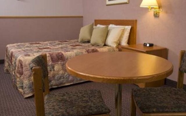 Thunder Bay Inn