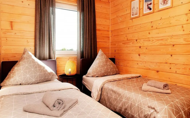 Holiday Homes With Pool, Jacuzzi and Sauna