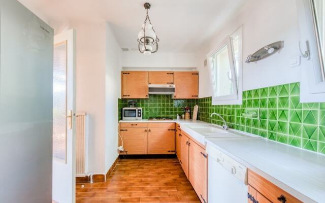 Cozy Holiday Home in Cogolin with Private Pool