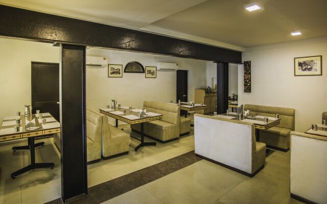 FabHotel Flamingo Anna Nagar