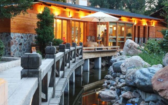 Xiongyue Tianmu Hot Spring Resort