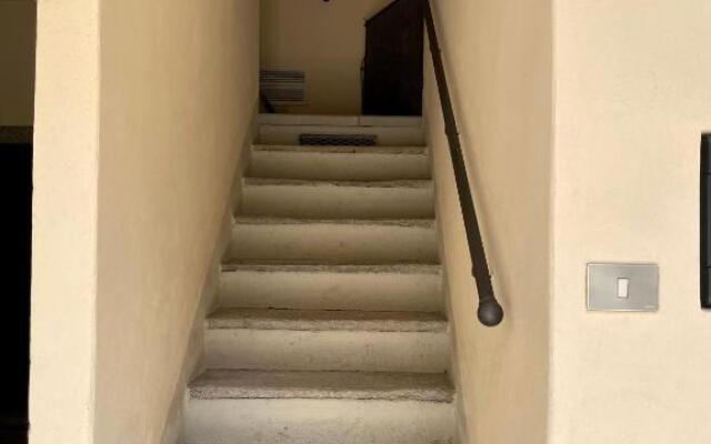 LE RONDINI - Courtyard apartment with balcony & terrace