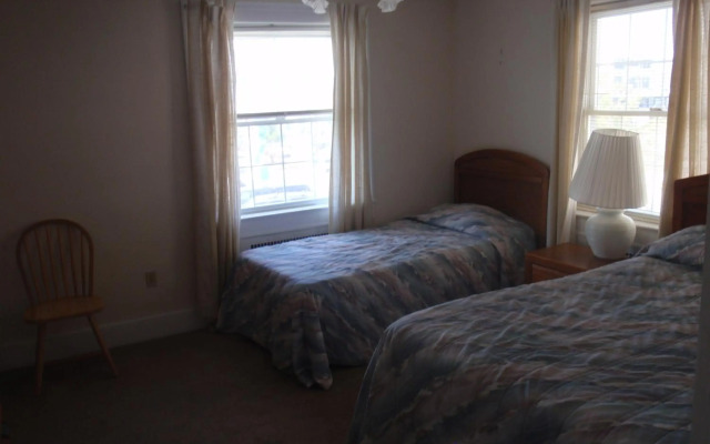 Majestic Hotel & Apartments