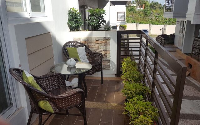 2 Bedroom Villa by AP at Tagaytay Hampton Villa