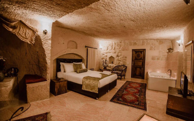 Ortahisar Cave Hotel