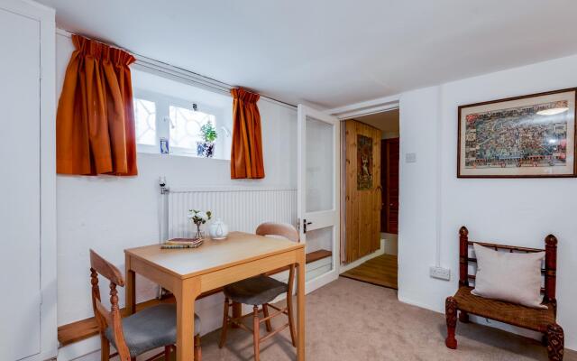The Summertown Studio 1 Bedroom Kitchenette