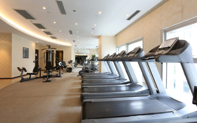 Howard Johnson by Wyndham Huaihai Hotel Shanghai