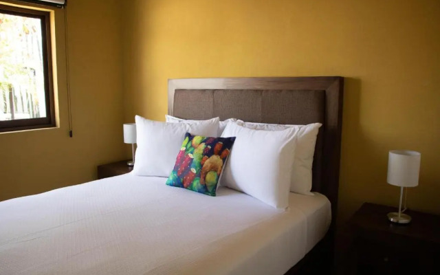 Casa Flores Hotel & Spa