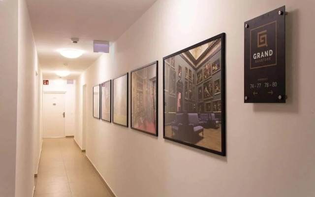 Grand Quarters City Residence