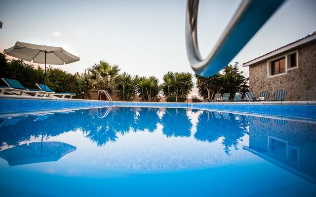 Villa Kapistris Dyo