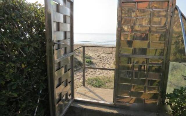 Gava 2 Beachfront Penthouse