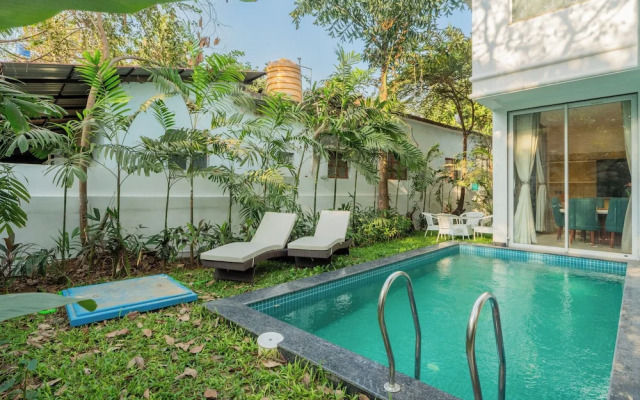 Luxe 4 BHK Villa Near Popular Beaches with Private Pool