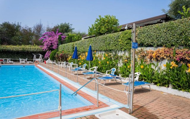 119 - Villa Ondina con piscina, 800metri dal mare e spiaggia