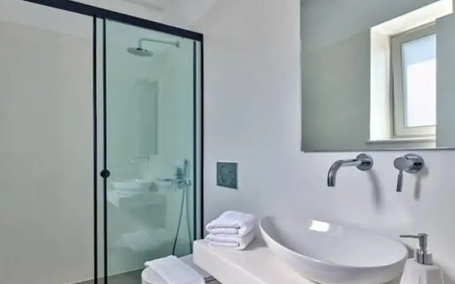 La Vitalite Luxury Villa in Paros