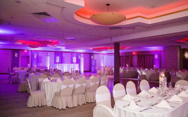 Holiday Inn Plainview-Long Island by IHG