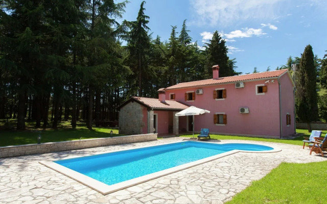 Rural Villa With Swimming Pool