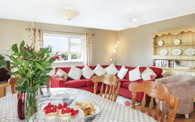 Coed Bolyn Lodge