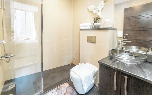 Cayan Tower - The Artist Studio