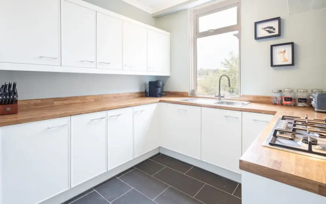 Host Stay Newton House