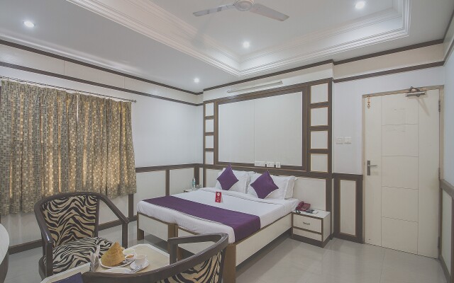 OYO Flagship 983 Hotel Surya Residency