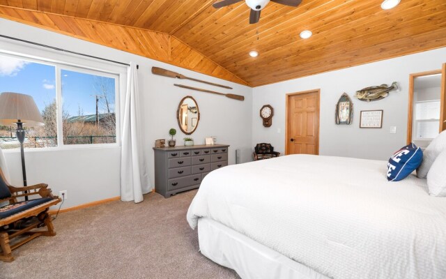 009 - Eden on the Lake