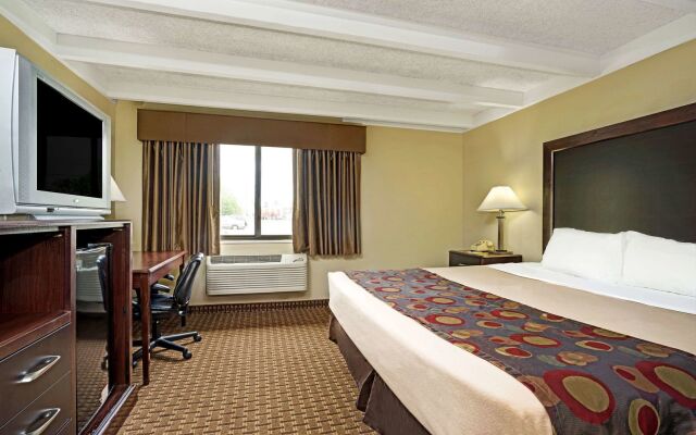 Days Inn Bloomington West